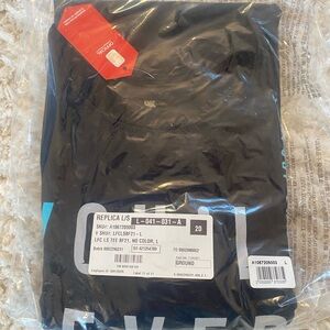 Liverpool LFC Black LS Tee Never Walk Alone Large NWT